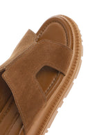 Women's Tan Thick-Soled Suede Leather Slippers
| Derimod
Women's Tan Thick-Soled Suede Leather Slippers
| Derimod