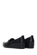 Kadın Siyah Deri Dolgu Topuklu Comfort Loafer | Derimod Kadın Siyah Deri Dolgu Topuklu Comfort Loafer | Derimod