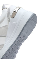 Kadın Beyaz Dolgu Topuklu Yandan Fermuarlı Deri Sneaker | Derimod Kadın Beyaz Dolgu Topuklu Yandan Fermuarlı Deri Sneaker | Derimod