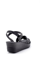 Women's Crocodile Patterned Sandals | Derimod Women's Crocodile Patterned Sandals | Derimod