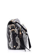 Women's Snakeskin Patterned Crossbody Bag | Derimod Women's Snakeskin Patterned Crossbody Bag | Derimod