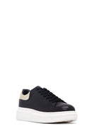 Kadın Siyah Bağcıklı Kalın Tabanlı Deri Sneaker | Derimod Kadın Siyah Bağcıklı Kalın Tabanlı Deri Sneaker | Derimod