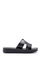 Women's Crocodile Pattern Slippers | Derimod Women's Crocodile Pattern Slippers | Derimod