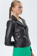Olivia Women's Black Stretch-Fit Leather Jacket | Derimod Olivia Women's Black Stretch-Fit Leather Jacket | Derimod