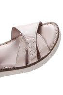 Kadın Bej Bilekten Bantlı Deri Comfort Sandalet | Derimod Kadın Bej Bilekten Bantlı Deri Comfort Sandalet | Derimod