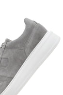 Erkek Gri Kalın Tabanlı Bağcıklı Süet Deri Sneaker | Derimod Erkek Gri Kalın Tabanlı Bağcıklı Süet Deri Sneaker | Derimod