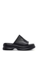 Women's Black Thick Sole Leather Slippers
| Derimod
Women's Black Thick Sole Leather Slippers
| Derimod