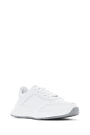 Kadın Beyaz Bağcıklı Kalın Tabanlı Deri Sneaker | Derimod Kadın Beyaz Bağcıklı Kalın Tabanlı Deri Sneaker | Derimod