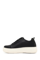 Kadın Siyah Bağcıklı Kalın Tabanlı Deri Sneaker | Derimod Kadın Siyah Bağcıklı Kalın Tabanlı Deri Sneaker | Derimod