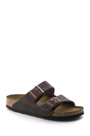 Birkenstock Erkek Vizon Nubuk Deri Çift Tokalı Düz Arizona Terlik | Derimod Birkenstock Erkek Vizon Nubuk Deri Çift Tokalı Düz Arizona Terlik | Derimod