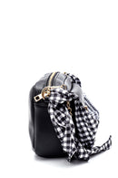 Women's Accessory Detailed Crossbody Bag | Derimod Women's Accessory Detailed Crossbody Bag | Derimod