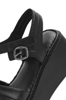 Kadın Siyah Kalın Tabanlı Deri Comfort Sandalet | Derimod Kadın Siyah Kalın Tabanlı Deri Comfort Sandalet | Derimod