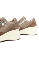 Kadın Vizon Bağcıklı Fermuar Detaylı Dolgu Topuklu Deri Sneaker | Derimod Kadın Vizon Bağcıklı Fermuar Detaylı Dolgu Topuklu Deri Sneaker | Derimod