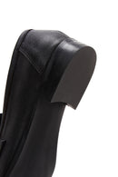 Kadın Siyah Aksesuar Detaylı Deri Maskülen Loafer | Derimod Kadın Siyah Aksesuar Detaylı Deri Maskülen Loafer | Derimod