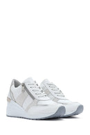 Kadın Beyaz Dolgu Topuklu Yandan Fermuarlı Deri Sneaker | Derimod Kadın Beyaz Dolgu Topuklu Yandan Fermuarlı Deri Sneaker | Derimod