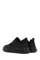 Erkek Siyah Bağcıklı Kalın Tabanlı Sneaker | Derimod Erkek Siyah Bağcıklı Kalın Tabanlı Sneaker | Derimod