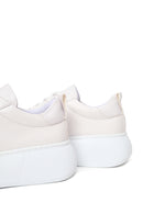 Kadın Beyaz Bağcıklı Kalın Tabanlı Sneaker | Derimod Kadın Beyaz Bağcıklı Kalın Tabanlı Sneaker | Derimod