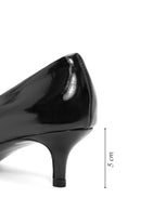 Women's Black Low Thin Heel Patent Leather Shoes | Derimod Women's Black Low Thin Heel Patent Leather Shoes | Derimod