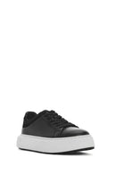 Erkek Siyah Bağcıklı Kalın Tabanlı Deri Sneaker | Derimod Erkek Siyah Bağcıklı Kalın Tabanlı Deri Sneaker | Derimod