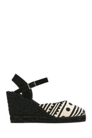 Kastamonu Stone Print Women's Black Patterned Wedge Heeled Espadrille Sandals | Derimod Kastamonu Stone Print Women's Black Patterned Wedge Heeled Espadrille Sandals | Derimod