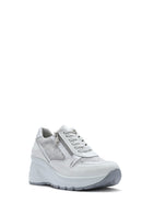 Kadın Beyaz Dolgu Topuklu Bağcıklı Deri Sneaker | Derimod Kadın Beyaz Dolgu Topuklu Bağcıklı Deri Sneaker | Derimod