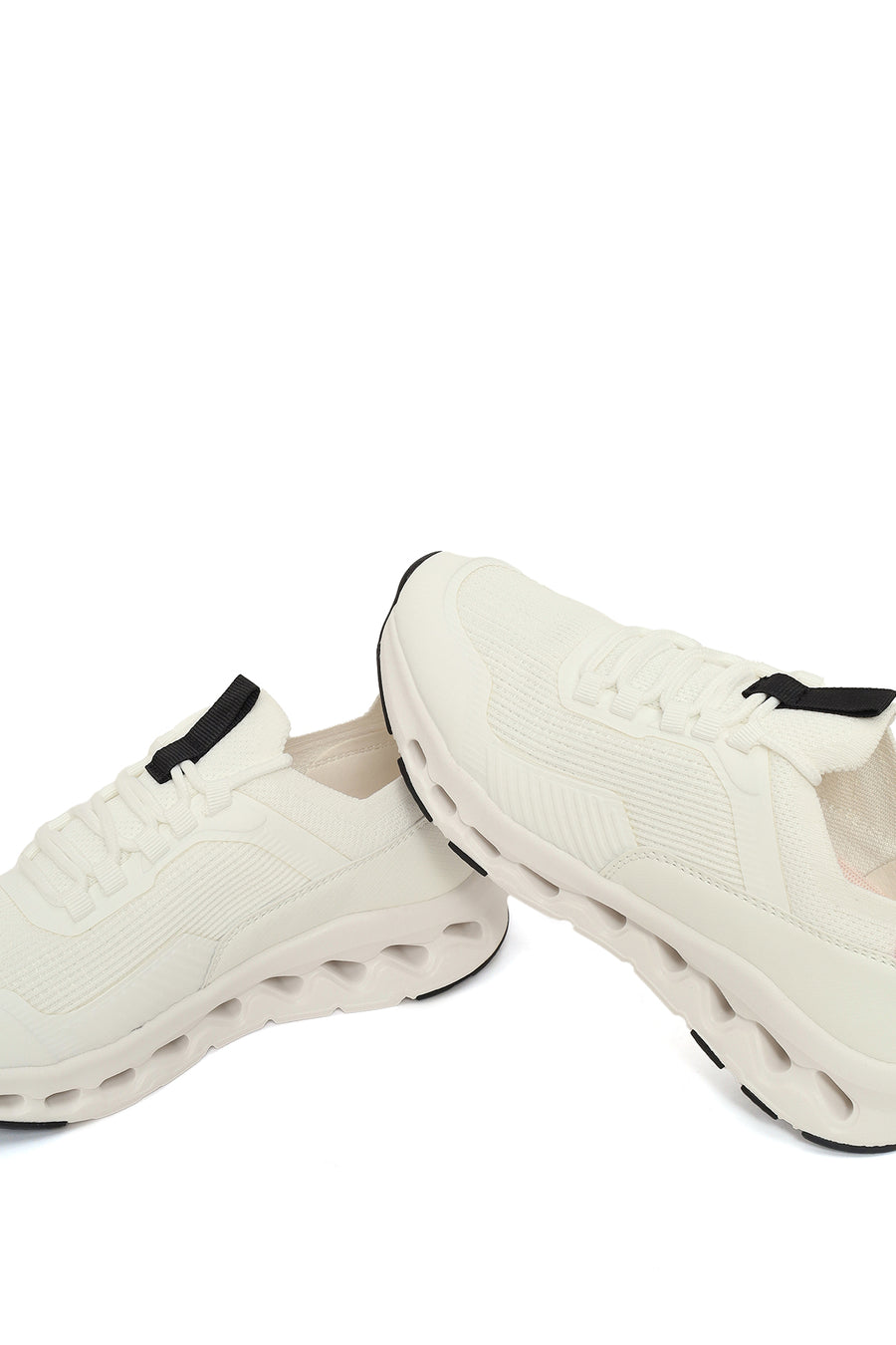 Derimod Zero Kadın Beyaz Kalın Tabanlı Bağcıklı Kumaş Sneaker
