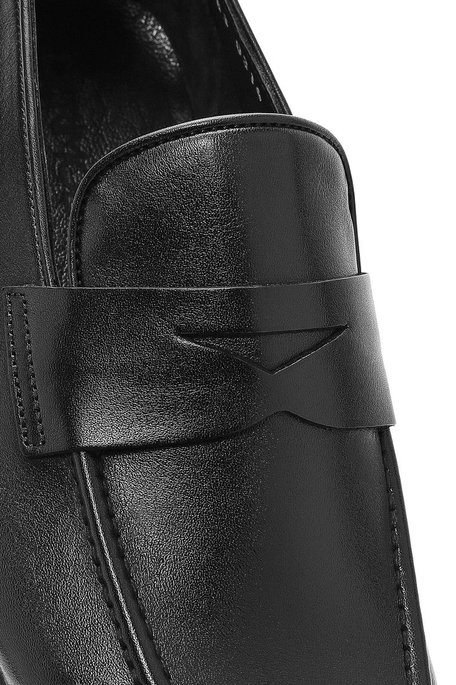 
Men's Black Leather Loafer
