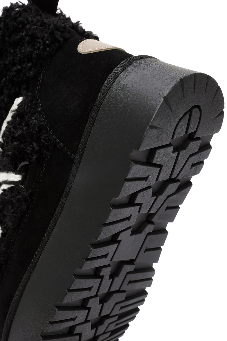 Women's Black Thick-Soled Fur-Lined Leather Boots