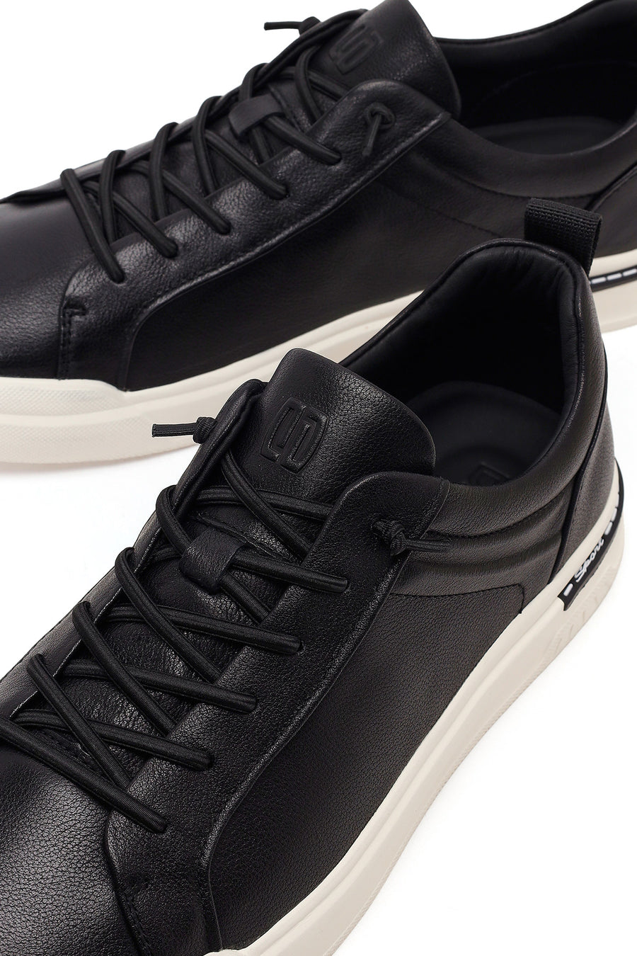 Erkek Siyah Bağcıklı Deri Sneaker