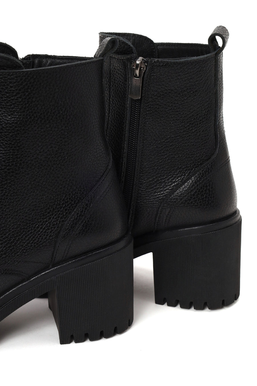Woman Black Zip Closure Chunky Heeled Leather Combat Boots