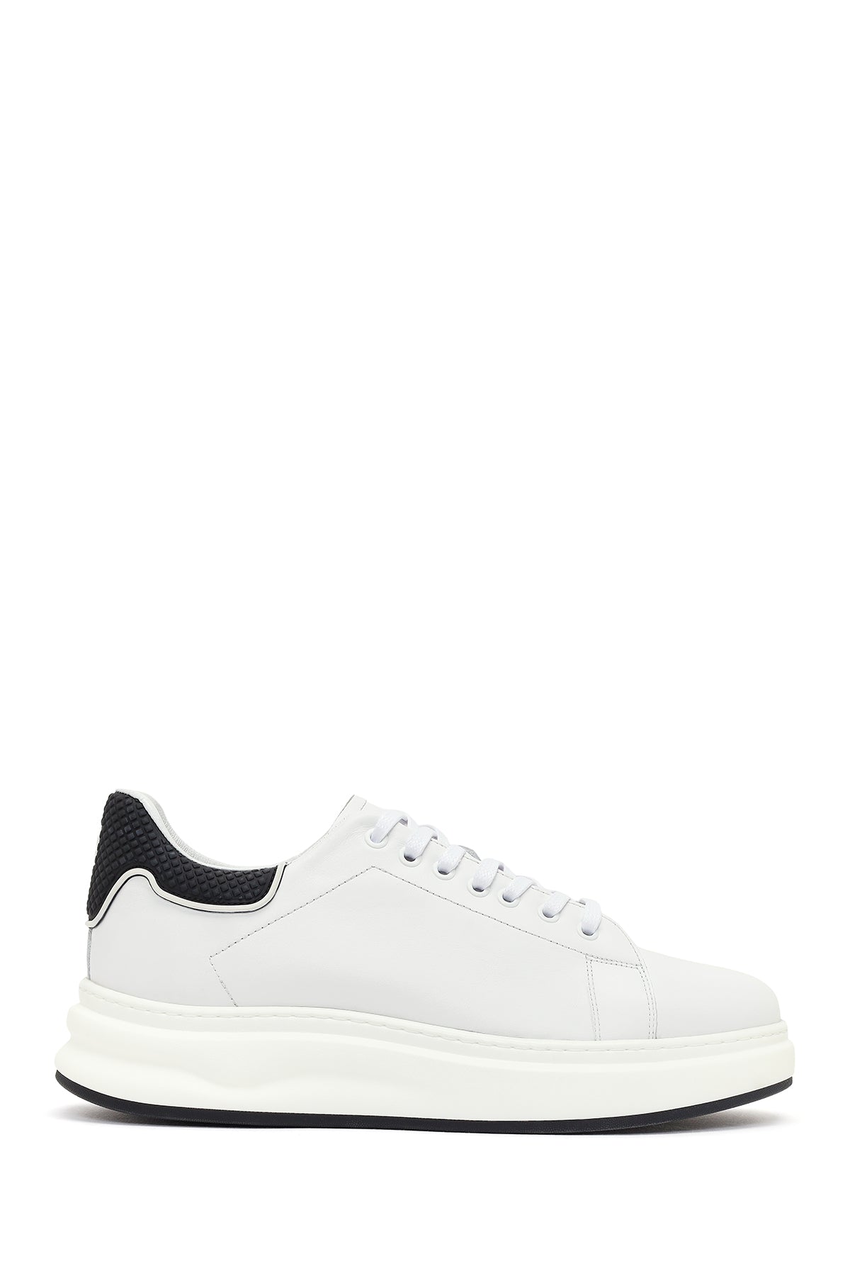 Erkek Beyaz Bağcıklı Kalın Tabanlı Deri Sneaker 26SFD660518 | Derimod