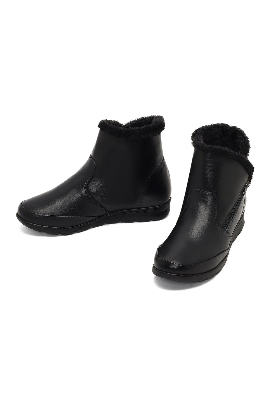 Woman Black Zip Closure Leather Comfort Boots