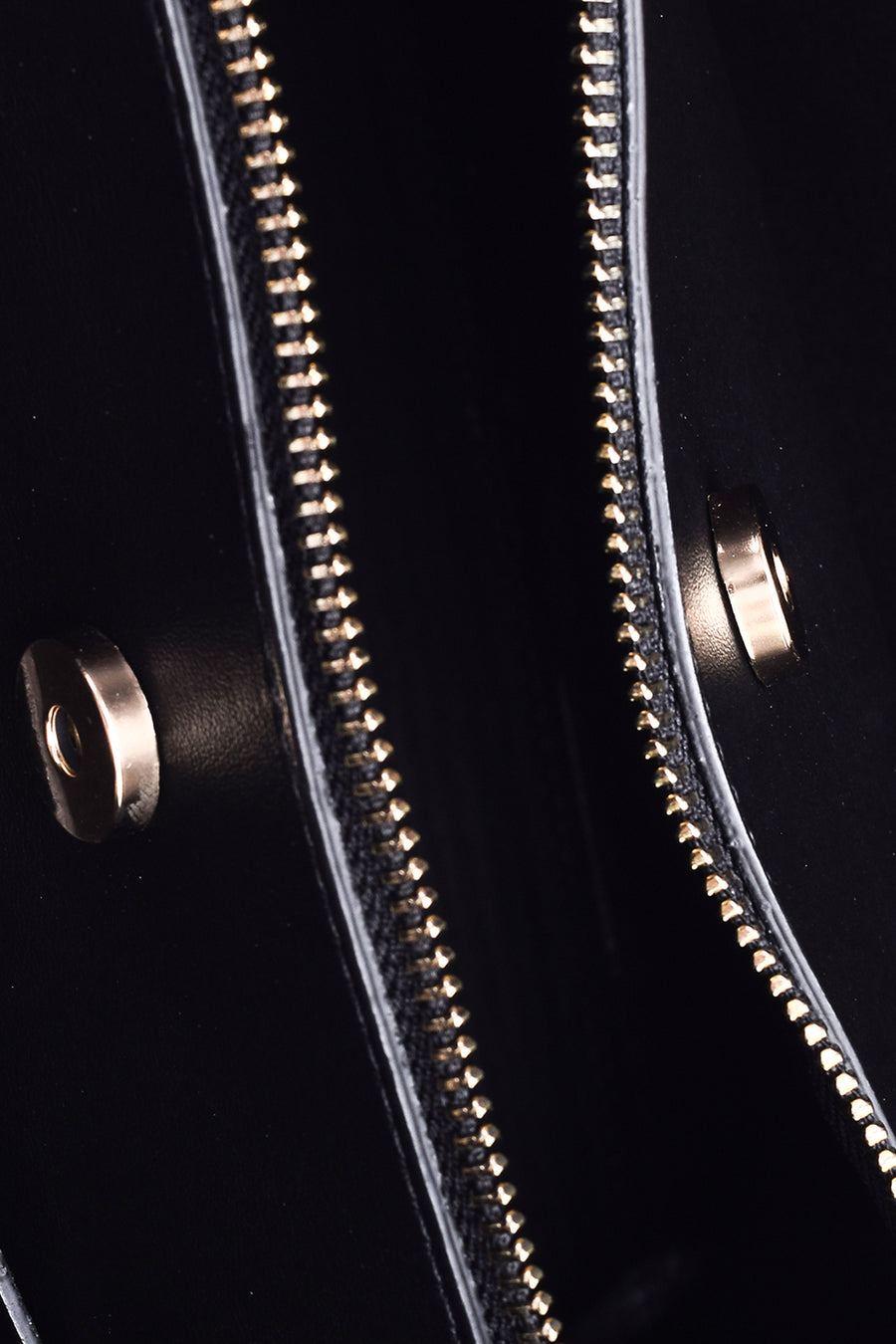 Women's Metal Handle Bag