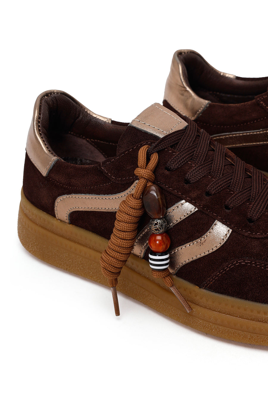 Kadın Kahverengi Bağcıklı Charmlı Süet Deri Sneaker