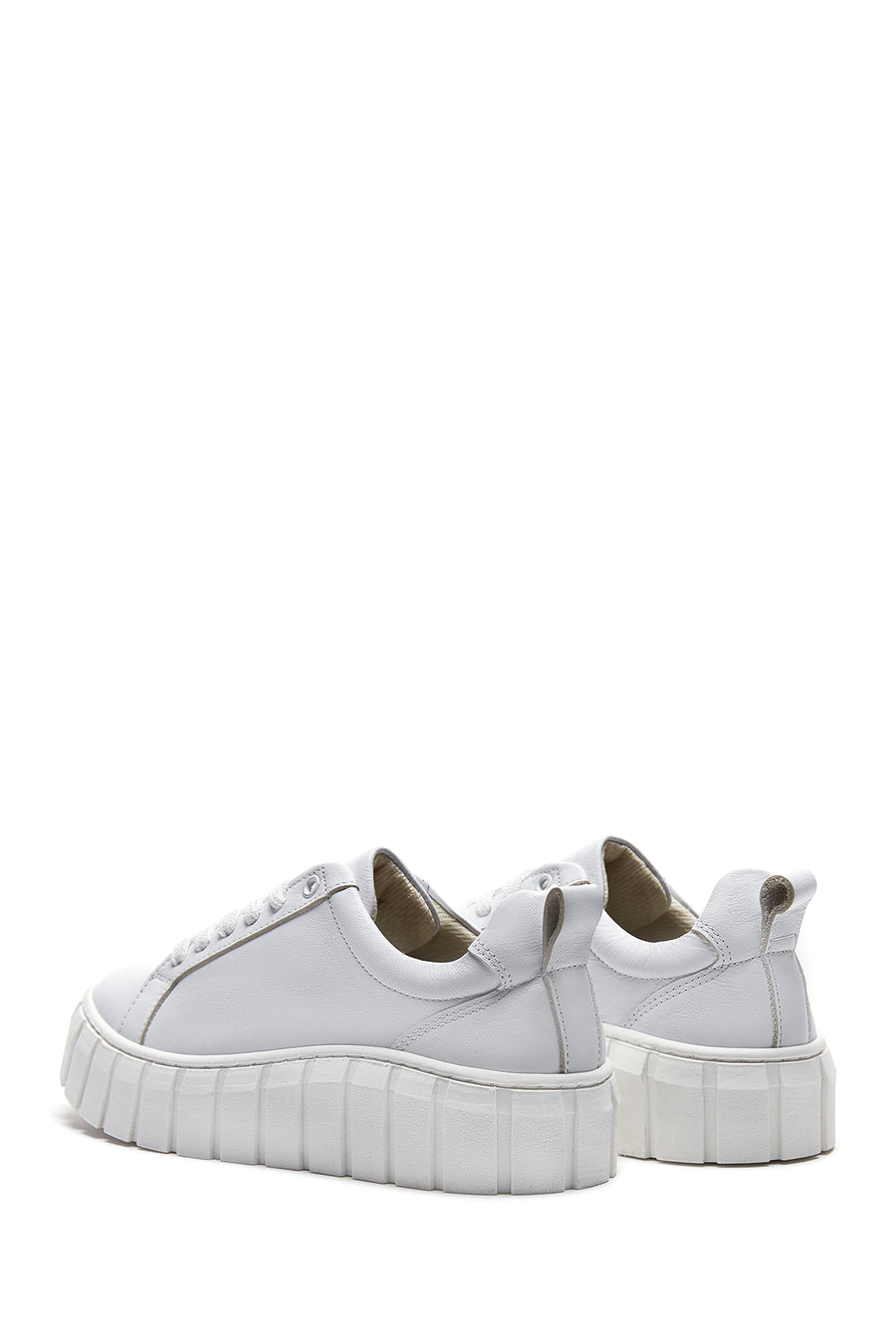 women leather sneakers