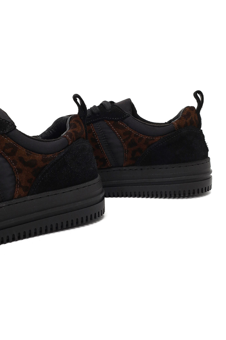 Kadın Siyah Bağcıklı Desenli Deri Sneaker