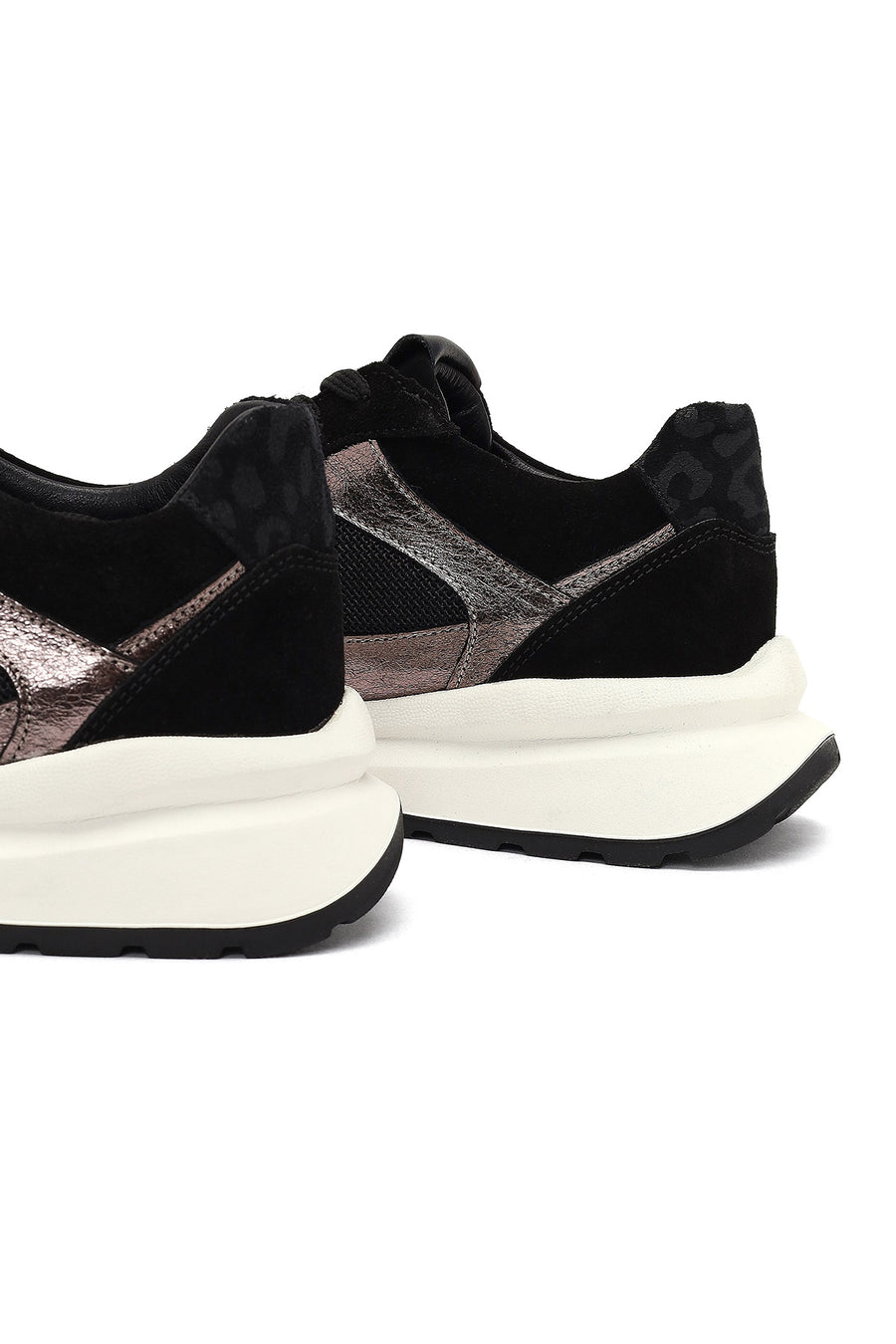 Women's Black Lace-Up Thick-Soled Leather Sneaker