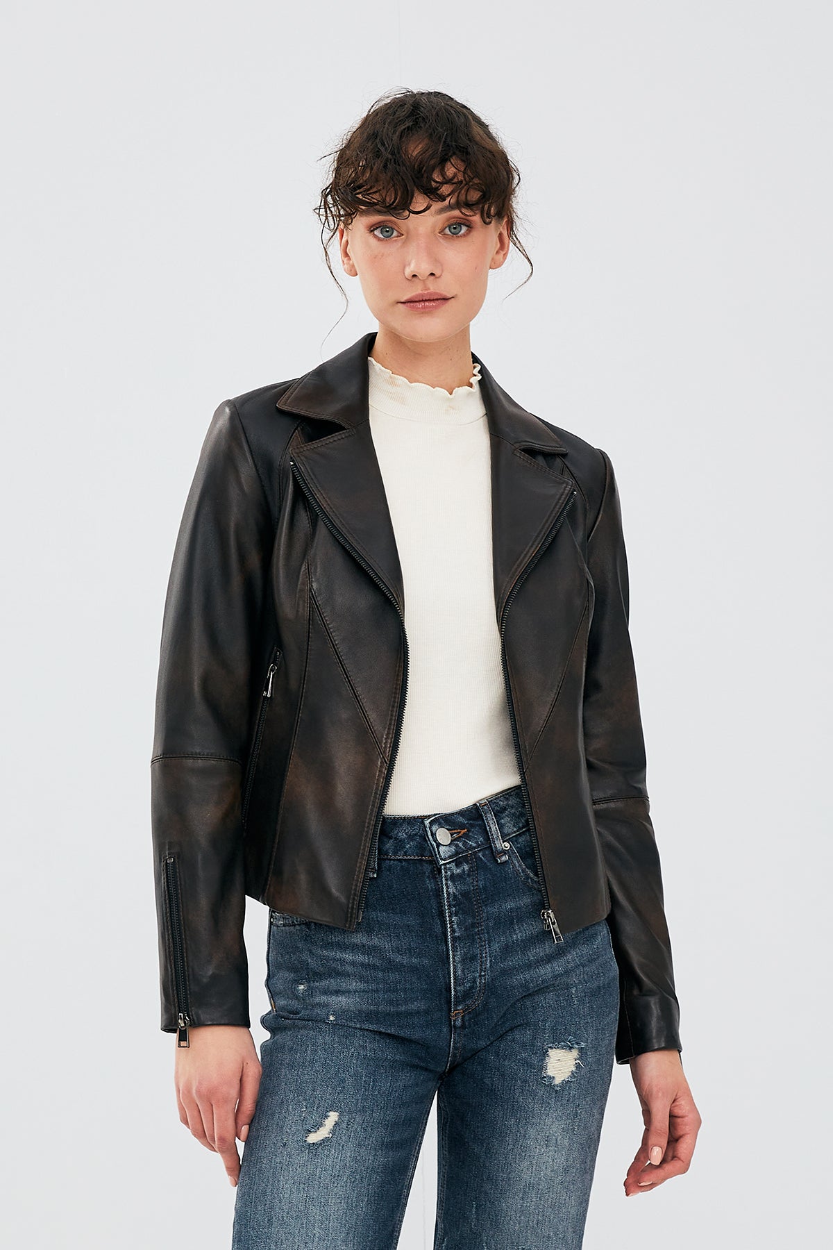 Olivia Women's Black Stretch-Fit Leather Jacket 22WGD50171K | Derimod