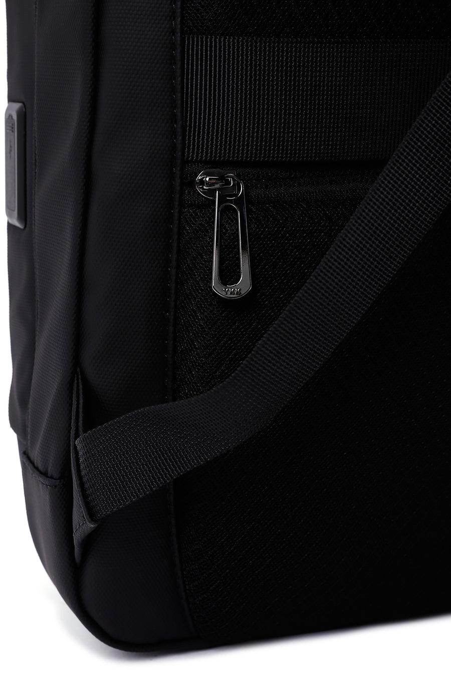 D-Pack Unisex Siyah Teknolojik Kumaş Hardcase Sırt Çantası