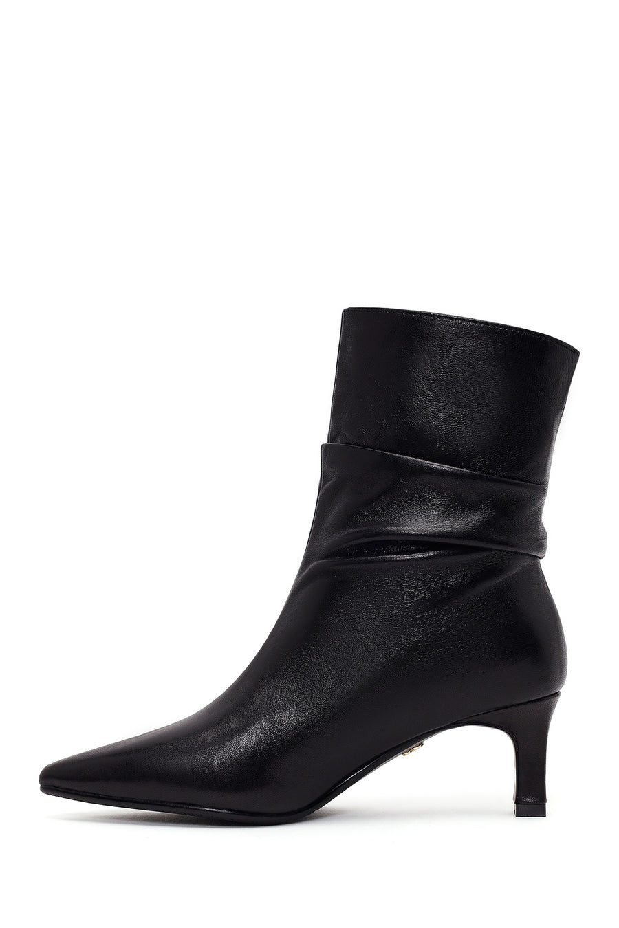 Woman Black Short Heeled Leather Boots