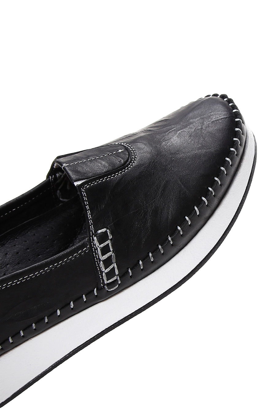 Women's Black Thick Soled Leather Comfort Loafer