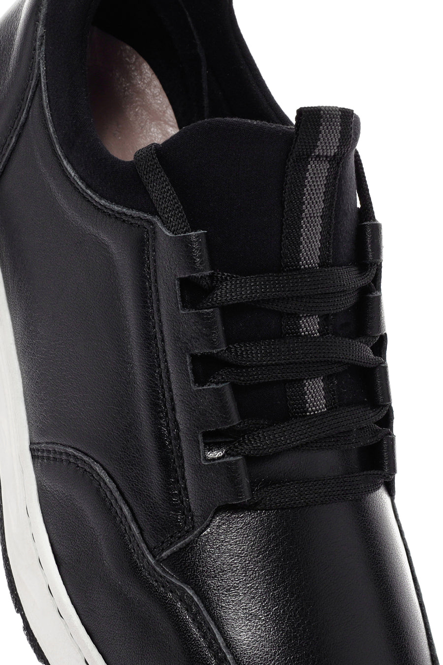 Women's Black Lace-up Thick-Sole Leather Sneaker