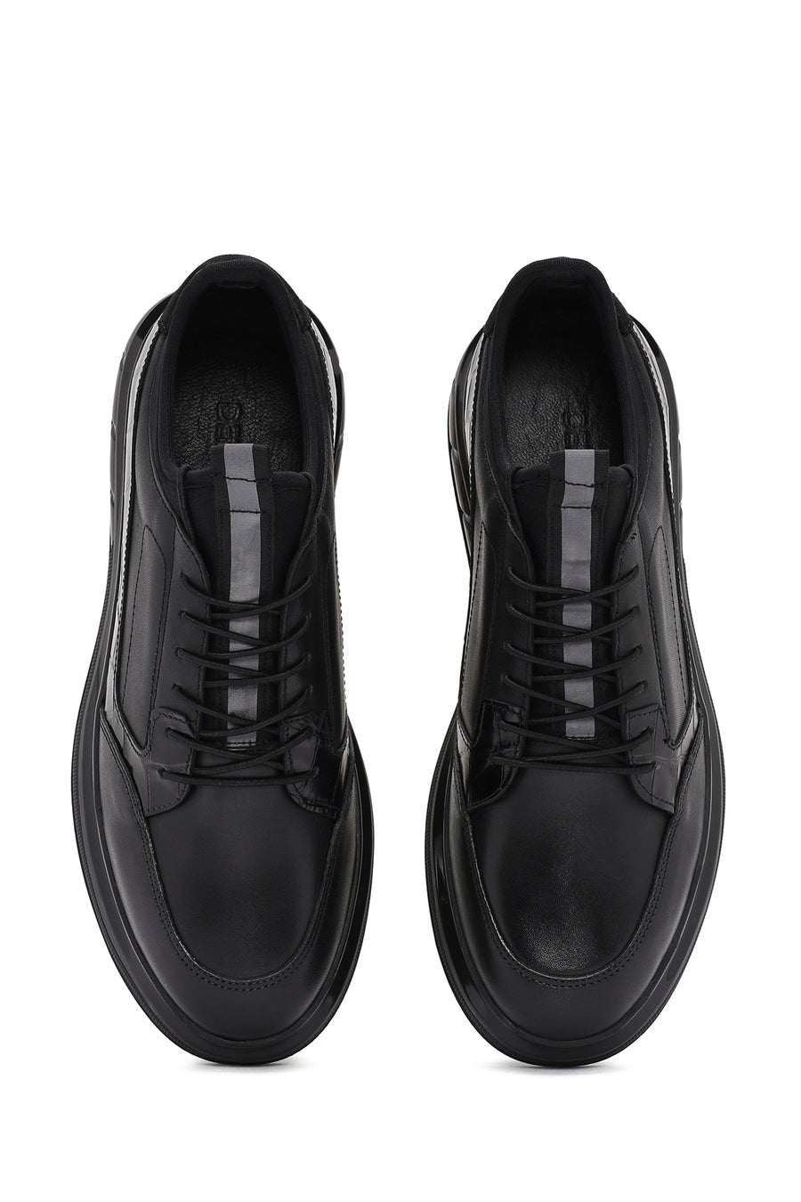 Men's Black Lace-Up Leather Casual Sneaker