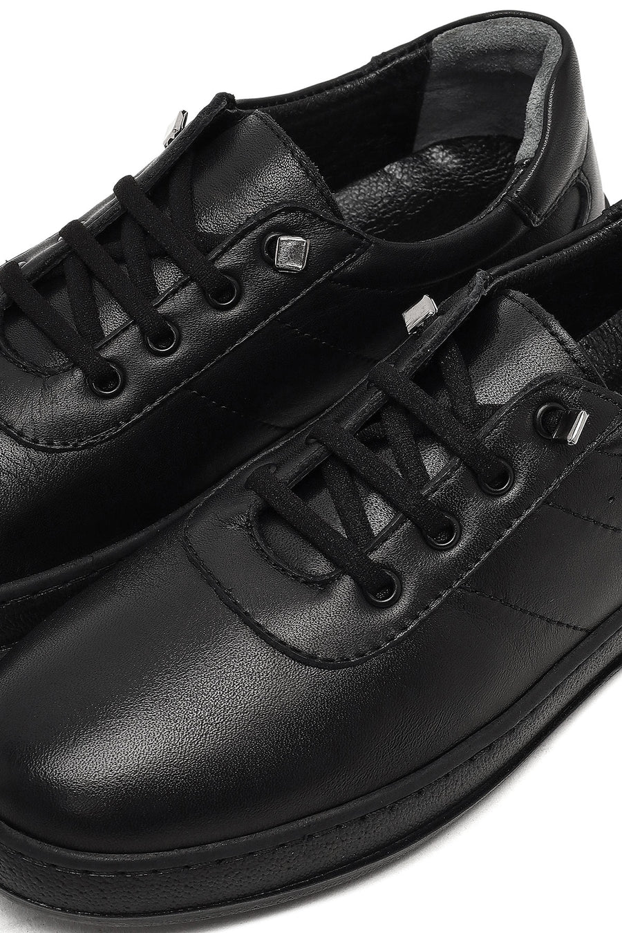 Women's Black Lace-up Leather Comfort Shoe