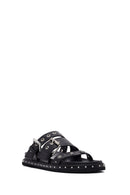 Woman Black Buckle Leather Slipper | Derimod