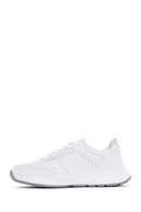 Kadın Beyaz Bağcıklı Kalın Tabanlı Deri Sneaker | Derimod