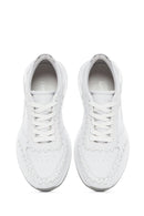 Kadın Beyaz Bağcıklı Kalın Tabanlı Deri Sneaker | Derimod