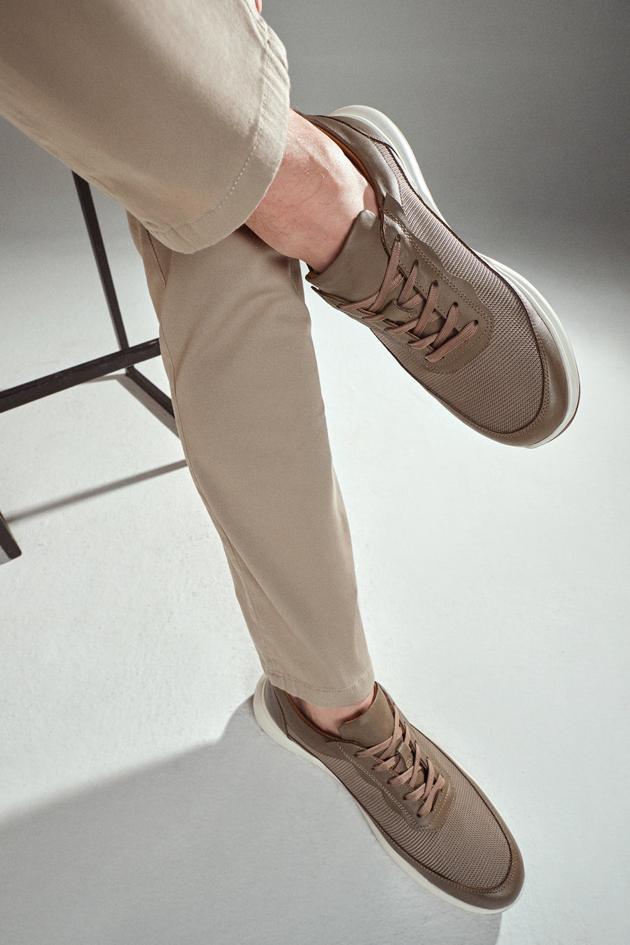 Men's Mink Lace-up Leather Sneaker