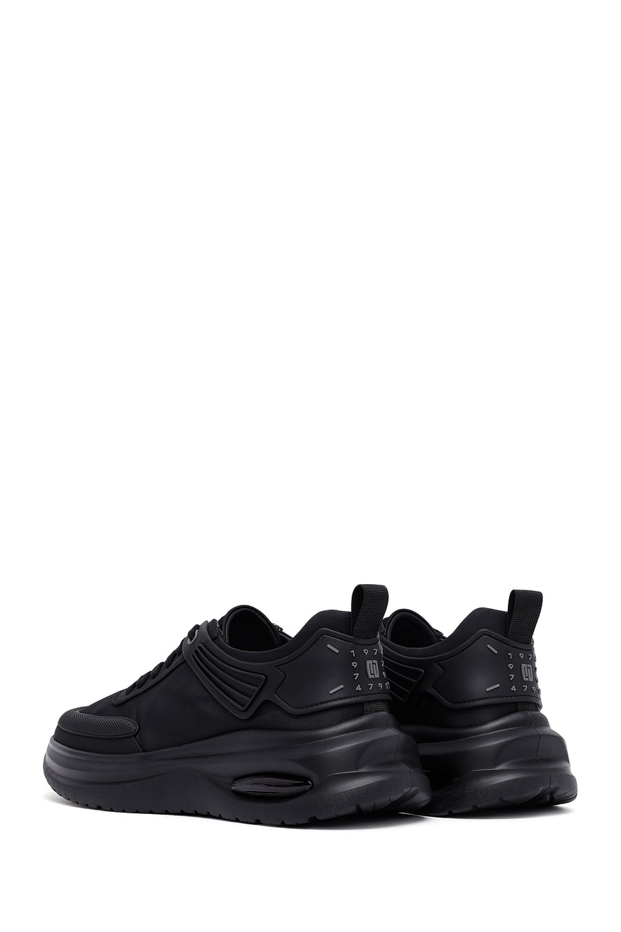 Erkek Siyah Bağcıklı Kalın Tabanlı Kumaş Sneaker