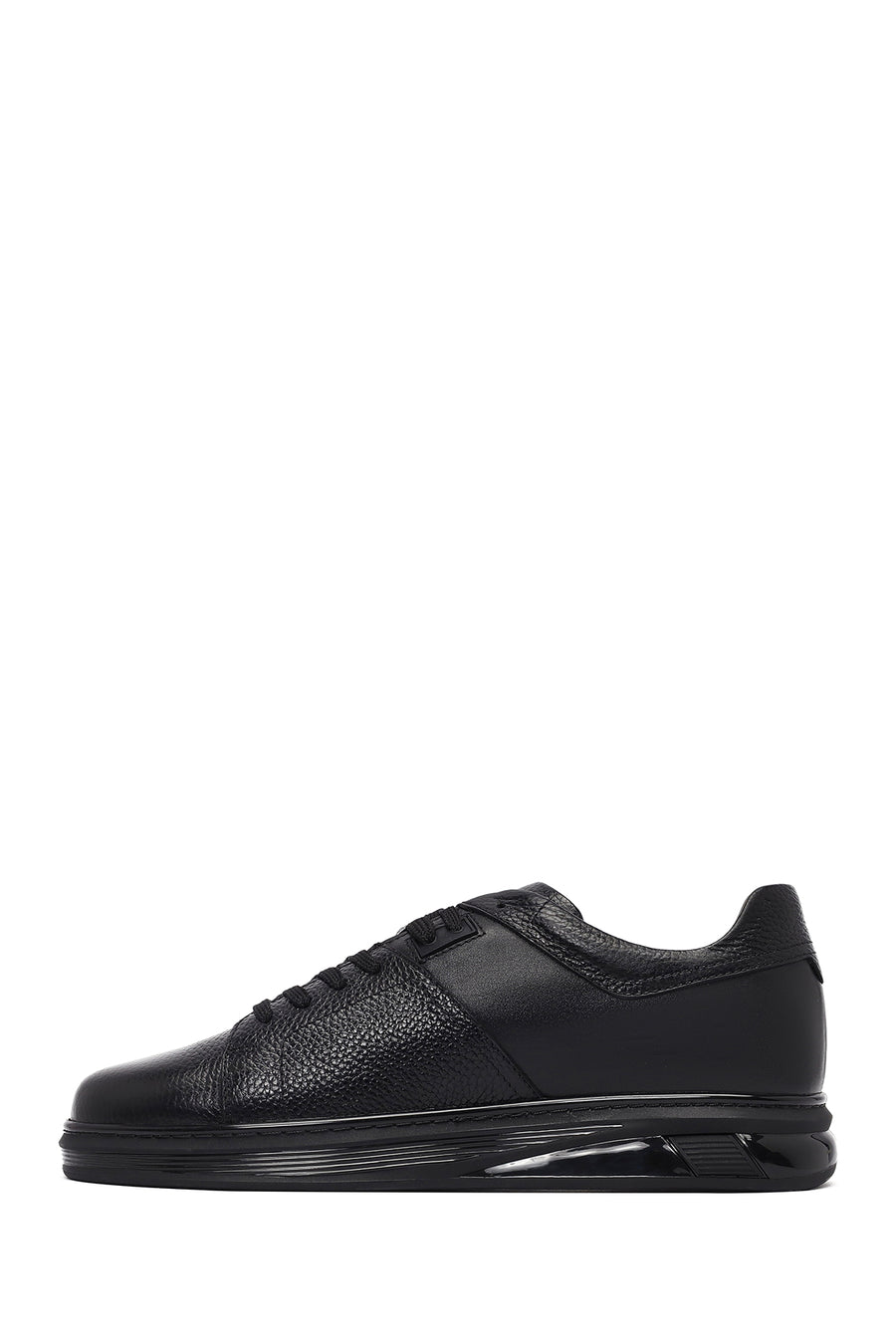 Men's Black Lace-Up Leather Sneaker